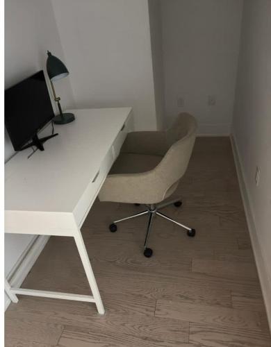 Port Hope Apartment | Nice view apartment office den