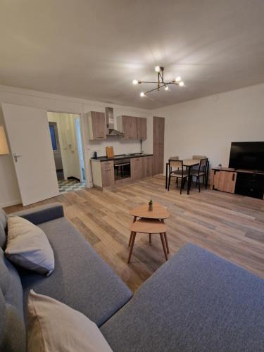 Chateaudun Apartment | Nid douillet en centre-ville