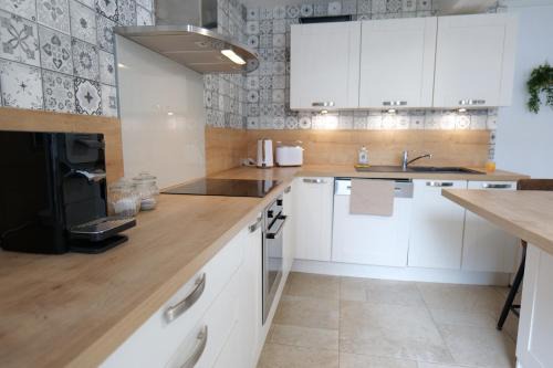 Pont-Audemer Apartment | Nid Normand building 1620 - 4 bedrooms - hyper center