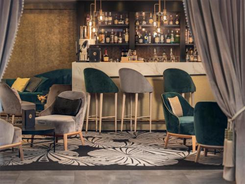 Plaisance Hotel | Niepce Paris, Curio Collection By Hilton