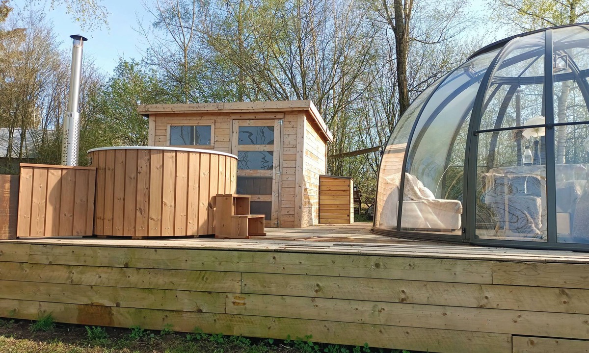 Etreaupont Bed & Breakfast | Night in a bubble - unusual - Swedish bath