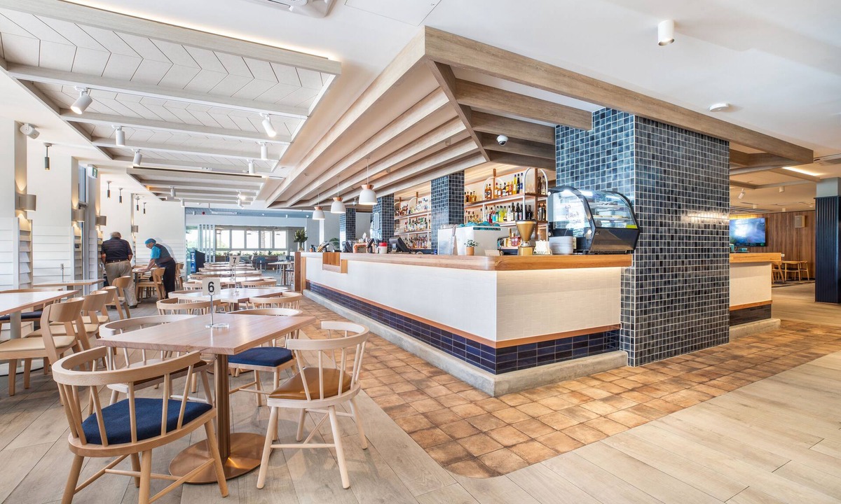 Victor Harbor Hotel | Nightcap at Hotel Victor