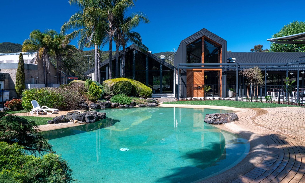 Mount Evelyn Hotel | Nightcap at York on Lilydale