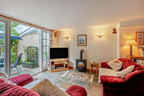 Cullompton House | Nightingales