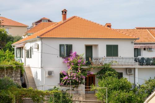 Bozava House | Nikola apartment