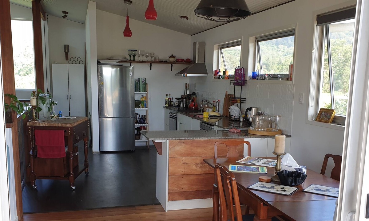 Nimbin House | Nimbin House On The Hill