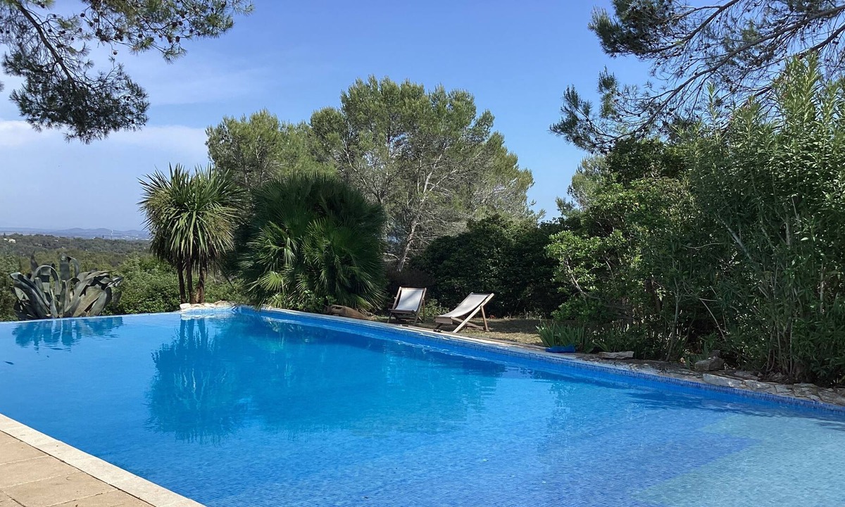 Garrigues Villa | Nimes Propriété Avec Parc