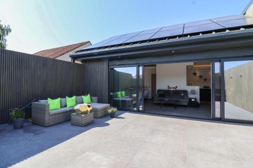 Bishop Sutton House | Ninky Nonk