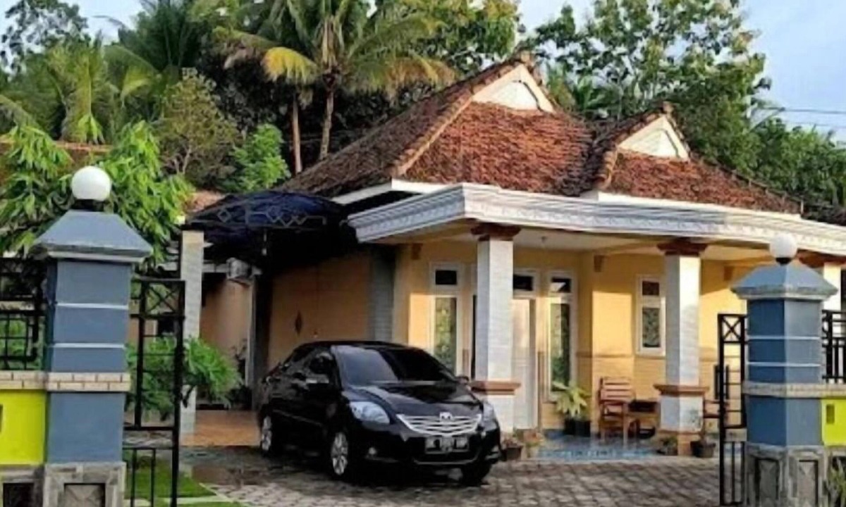 Sarongan House | Nirmala Homestay