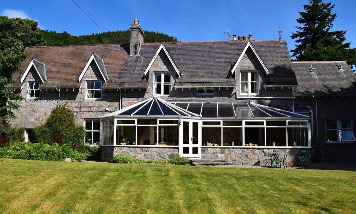 Ballater House | No 45, Ballater