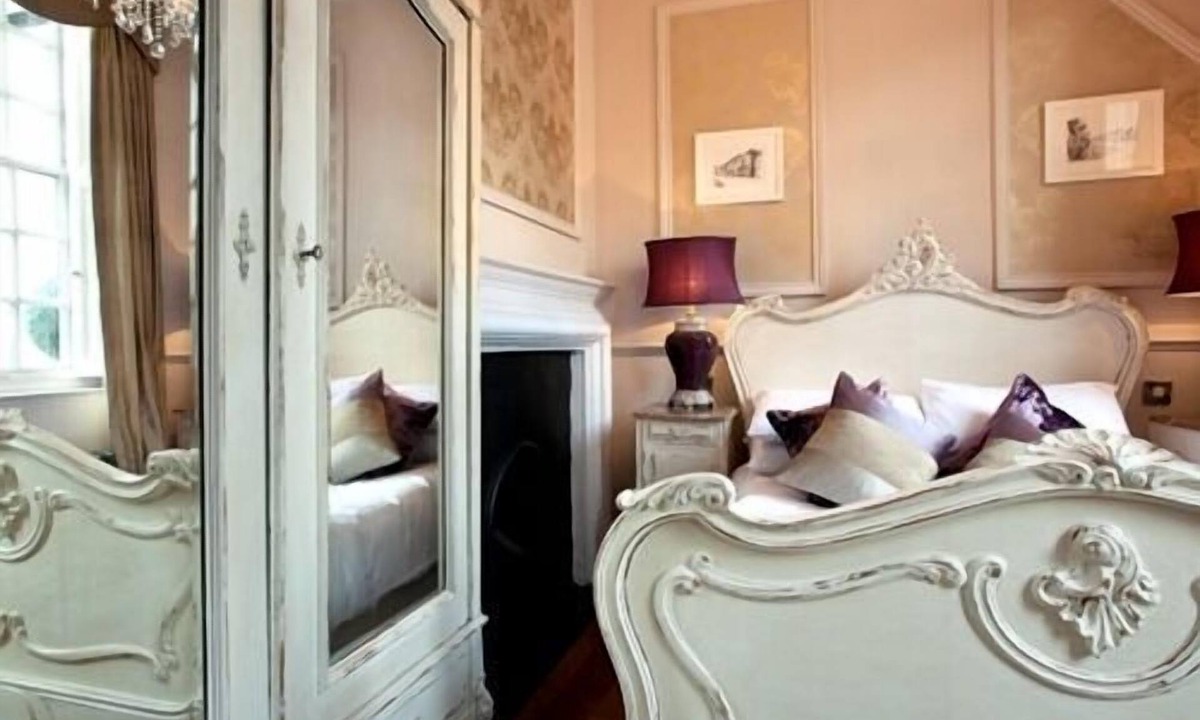 West Malling Hotel | No.64 at the Joiners