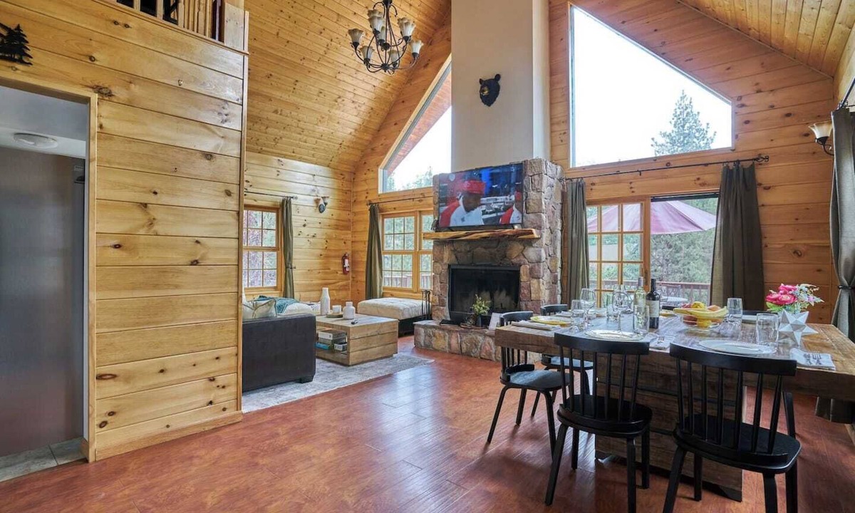 Whispering Forest Cabin | No Better Escape than Our Private Lot with Relaxing Deck, Firepit table, 3BR w/Game Loft, Pac Man!
