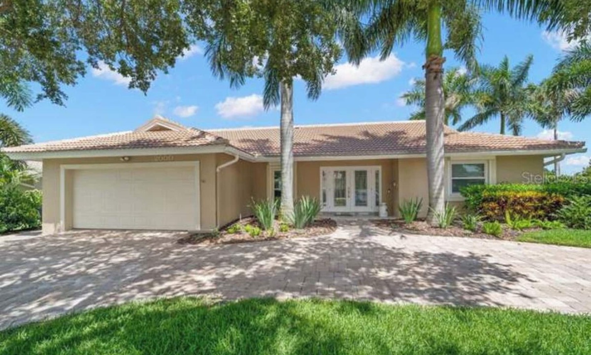 St. Petersburg House | No Hurricane Damage Tranquil Canal Home Near Downtown, Beaches & More