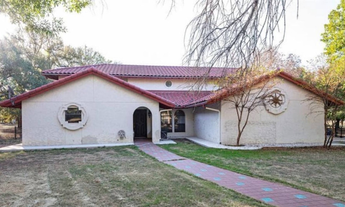 Bartonville Other | Noah's Ark Rescue Ranch