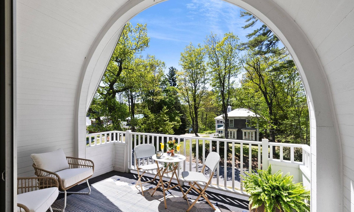 Bridgton Bed & Breakfast | Noble House Inn