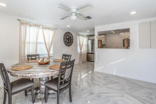 East Naples Apartment | Noel Real Estate