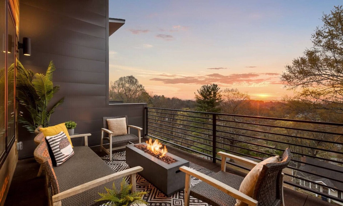 East Ridge House | Nomad - An Atomic Ridge Home