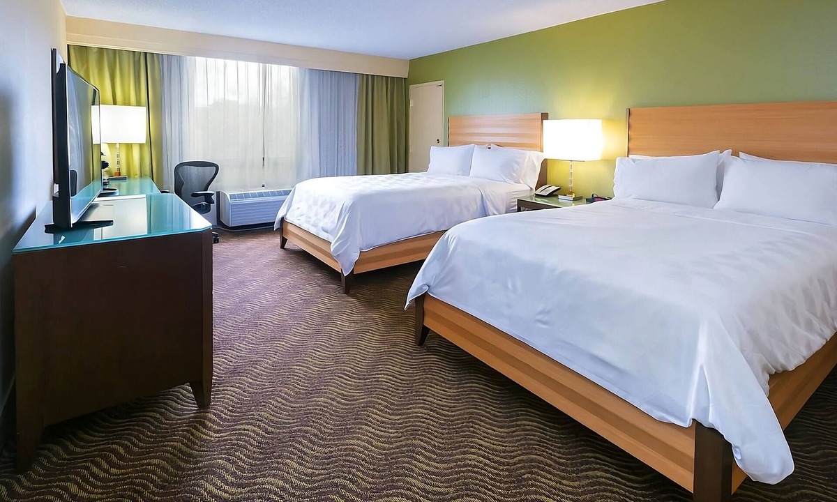 San Jose Hotel | Non-Smoking Guest Apartment! 3 Convenient Units, Minutes’ Drive from SAP Center!