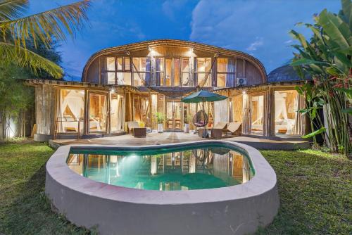 Munggu Villa | Noon Bamboo Villas Pererenan