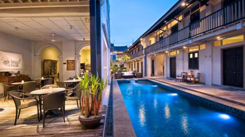 Downtown George Town Hotel | Noordin Mews