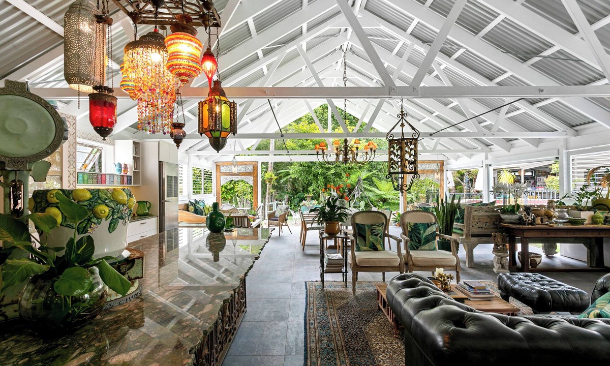 Doonan Bed & Breakfast | Noosa Valley Manor B&B Retreat