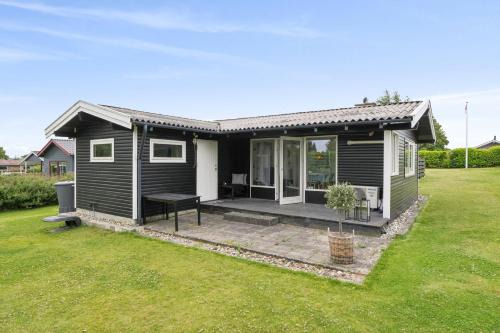 Skastrup Strand House | Nordic Style Summer House For Two