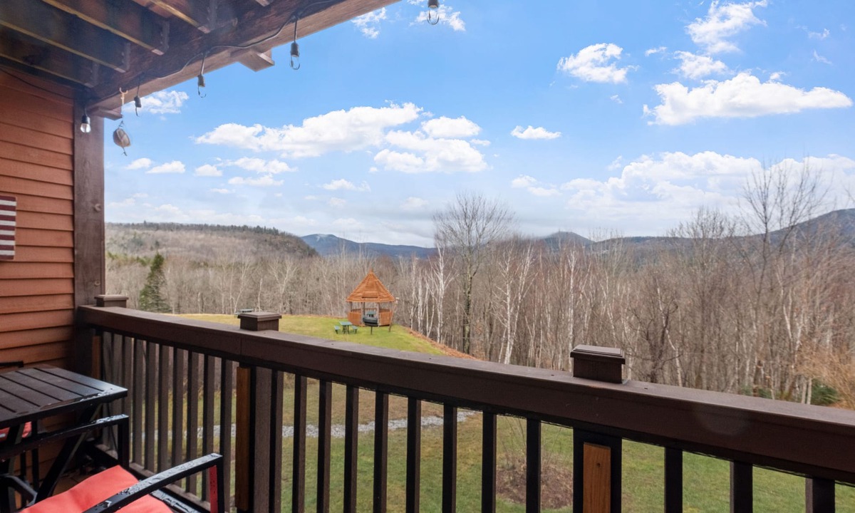Jackson House | Nordic Village Condo Sleeps 4!