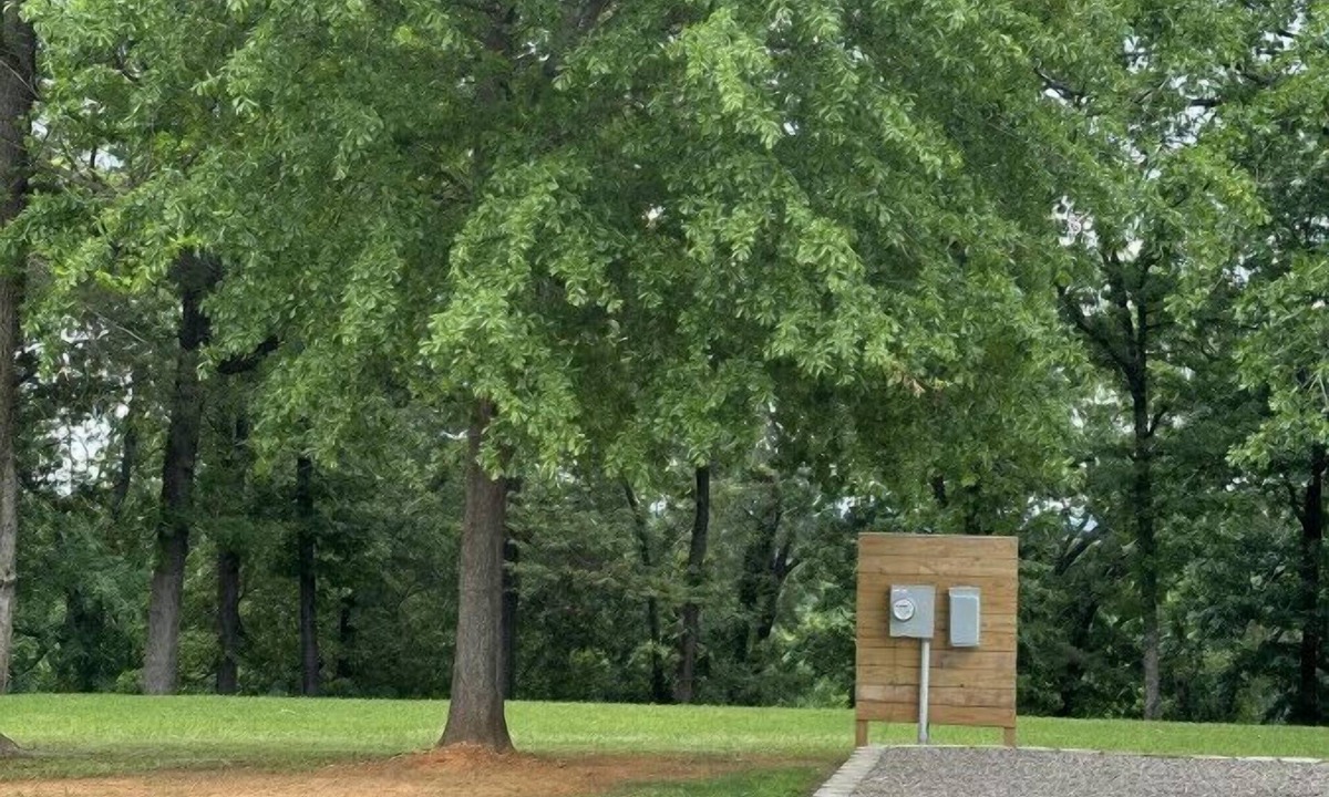 Dardanelle House | Nordin Escapes Spot for Your RV/Camper #3