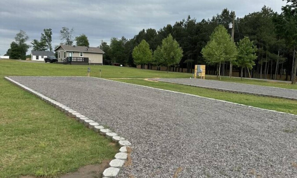 Dardanelle RV Rental | Nordin's Escapes for Your RV/Camper Site 4, Adventure Awaits