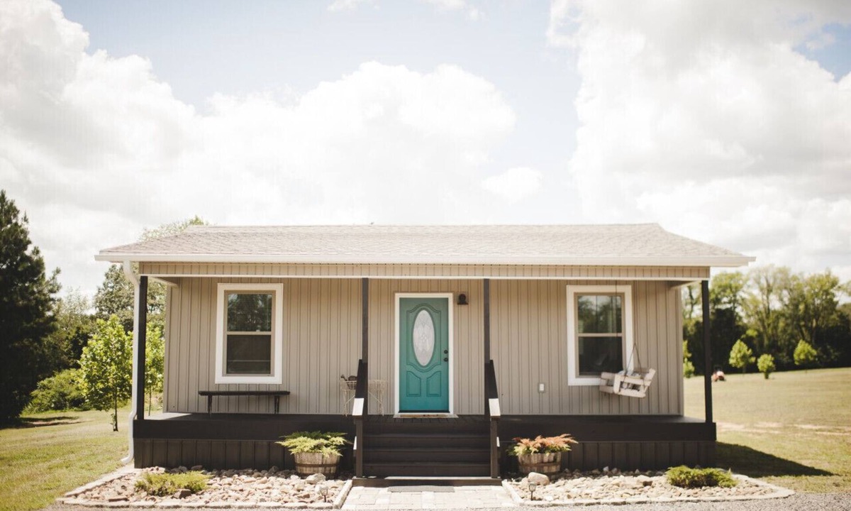 Dardanelle Cabin | Nordin`s Hidden Hillside Cabin