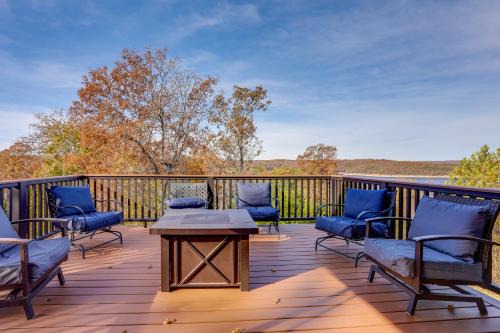 Mountain Home House | Norfork Lake Home: Game Room, Fire Pit + Views!