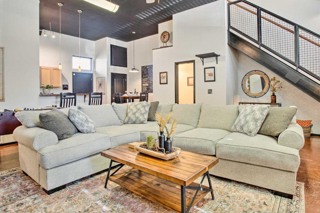 Norman House | Norman, Oklahoma, Vacation Rental 1 Mi to OU!