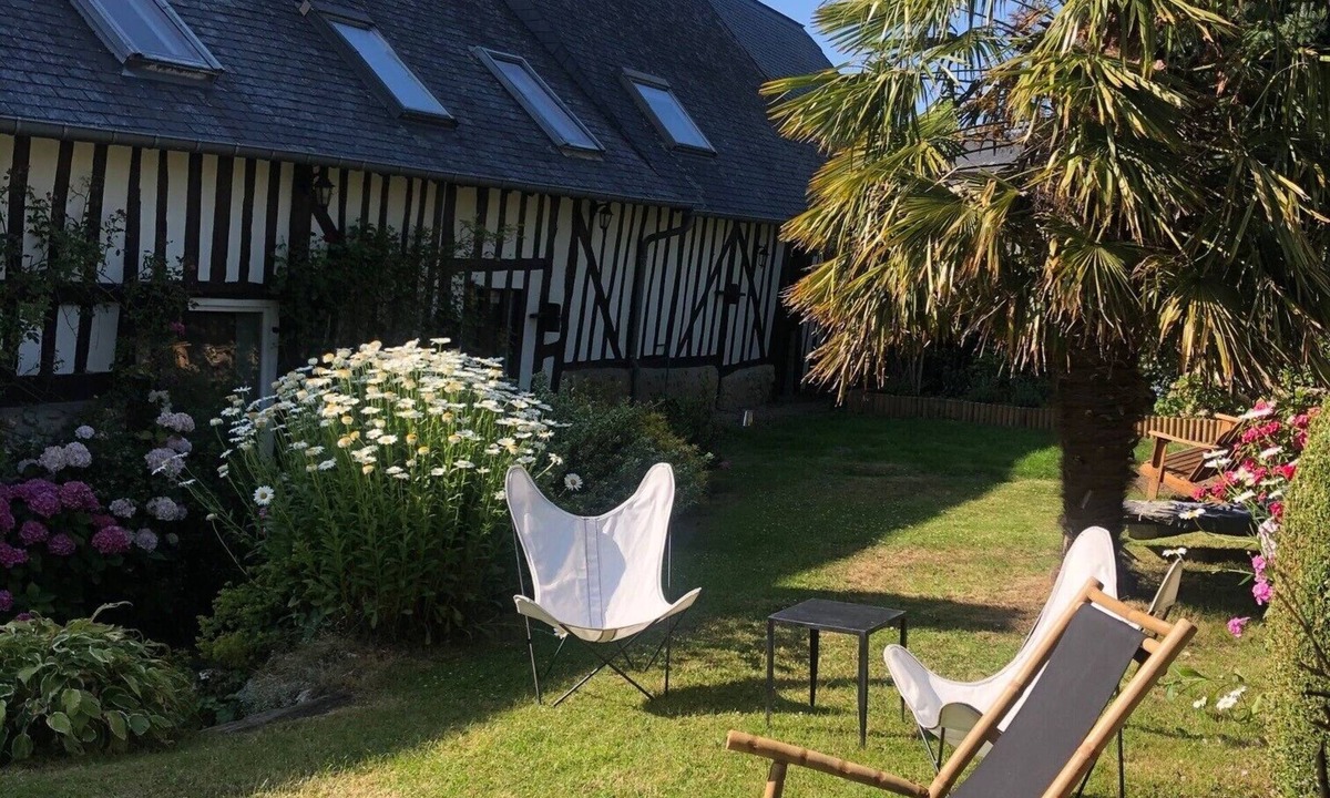 Equemauville House | Normandy house on the heights of Honfleur
