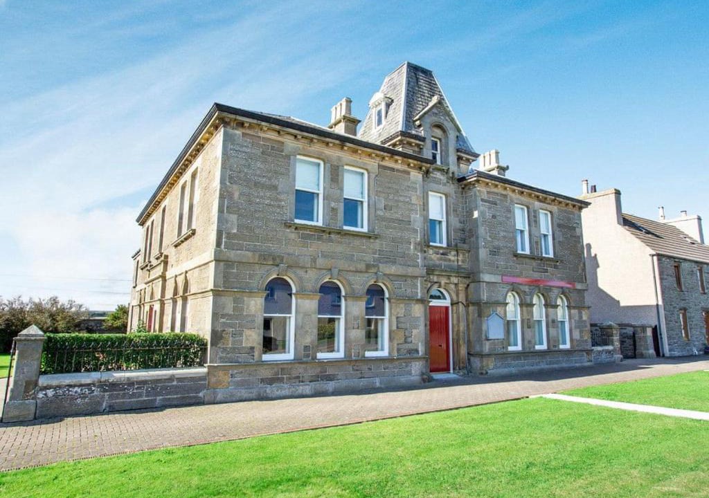 Lybster House | North Bank House