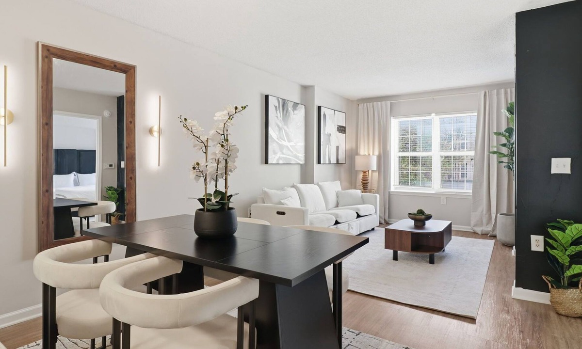 North Bethesda Apartment | North Bethesda - Luxe Apartment