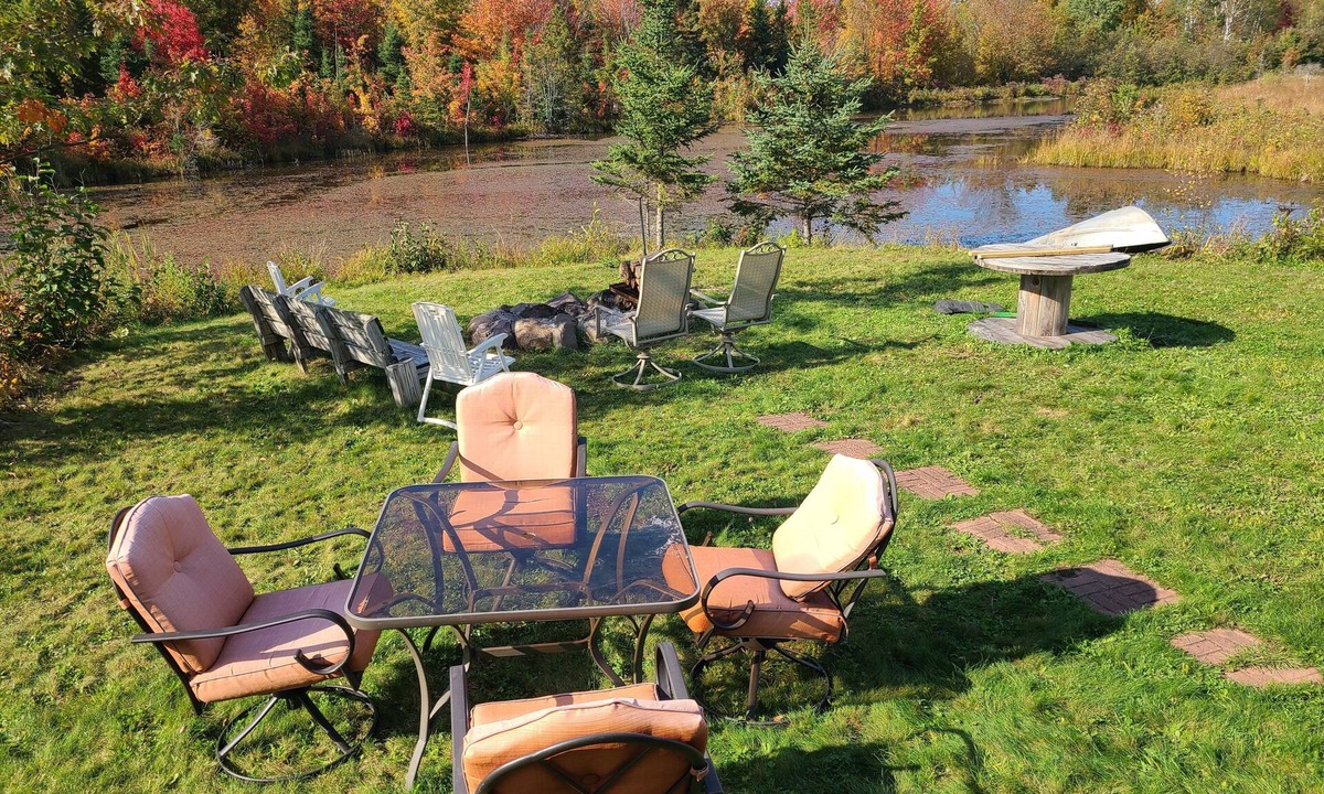 Ontonagon House | North Coast Adventurer's Secluded 1000 acre Oasis