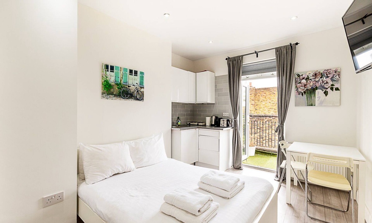 Fulham Broadway Apartment | North End Hideaway