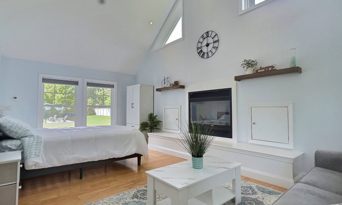 Aquebogue House | North Fork Escape Near Wineries, Beaches And Hamptons