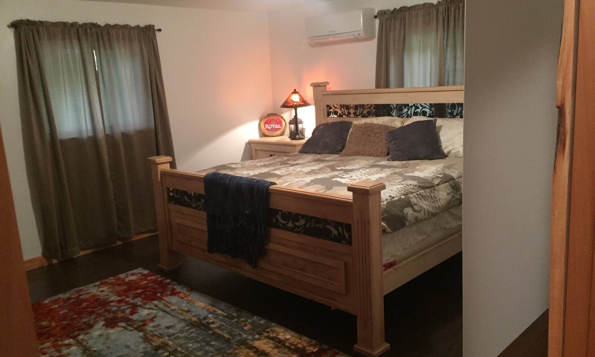 Ahsahka House | North Fork River Escape