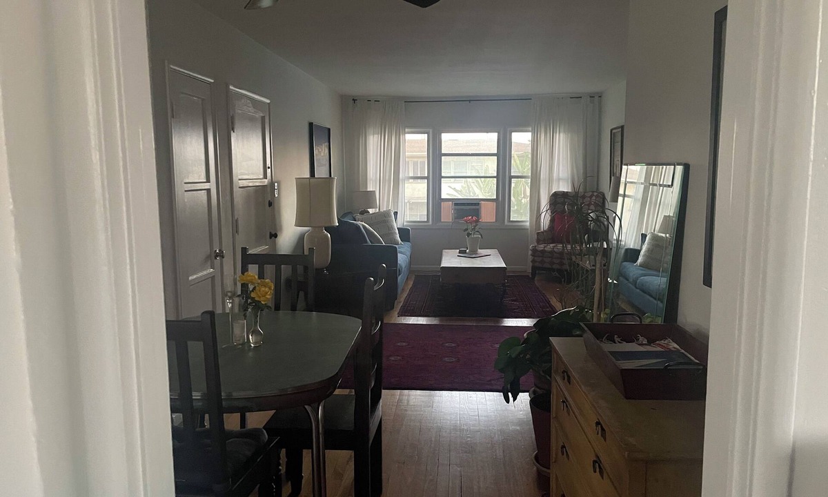 NoHo Arts District Apartment | North Hollywood Charmer