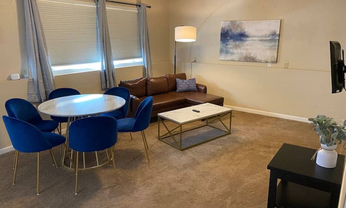 Laramie Apartment | North Laramie Convenience