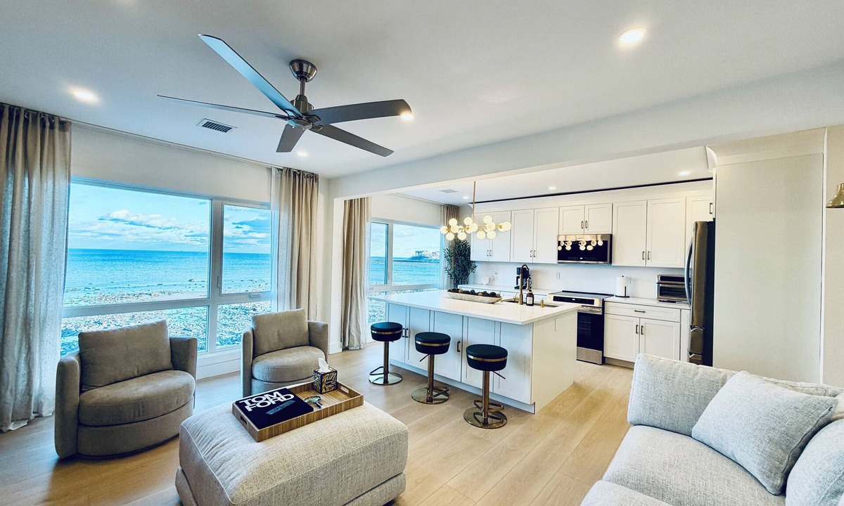 Revere Apartment | North Shore Luxury Suite