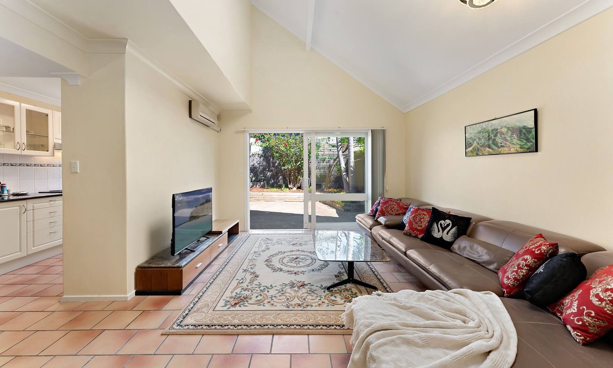 Cremorne House | North Shore Spacious 2BR Home in Cremorne