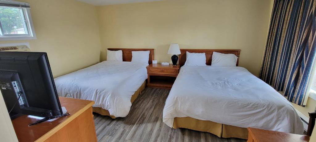 Blind River Hotel | North Shore Wayside Inn