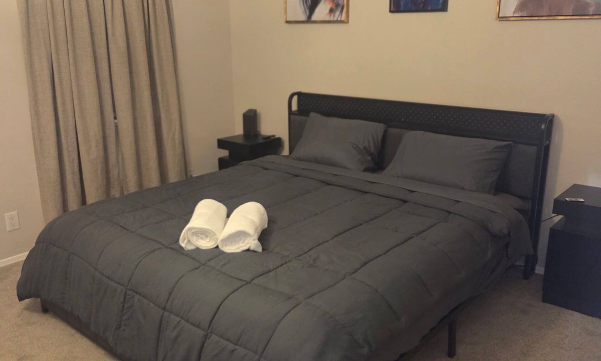 Albuquerque House | North Valley 3-bedroom townhome