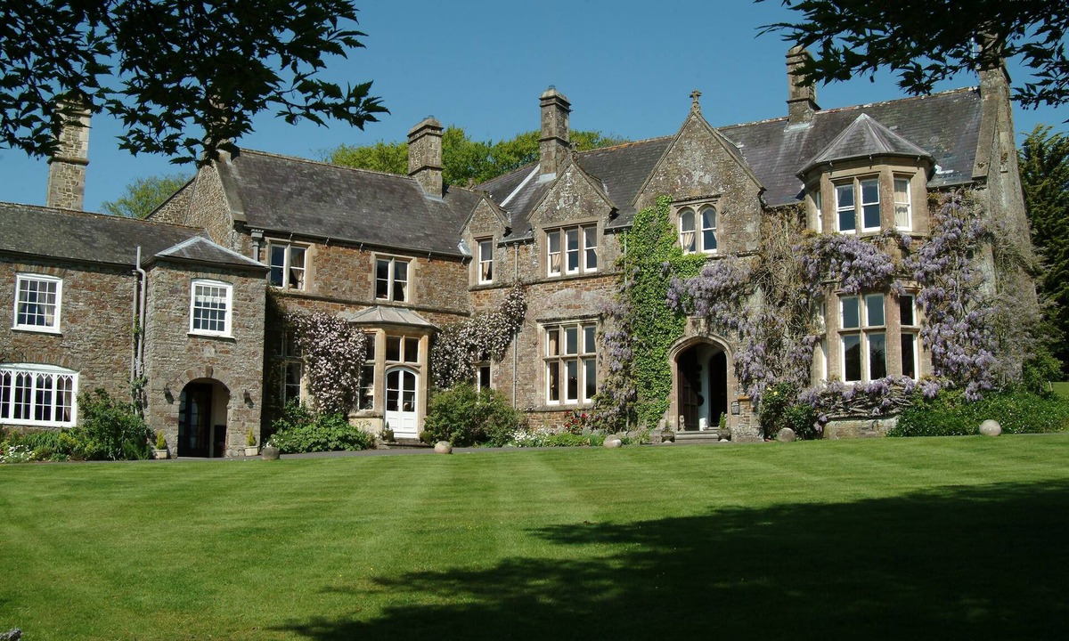 Burrington Hotel | Northcote Manor