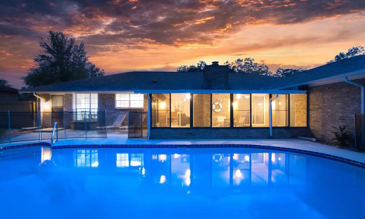 Orange Park House | Northeast Florida Retreat