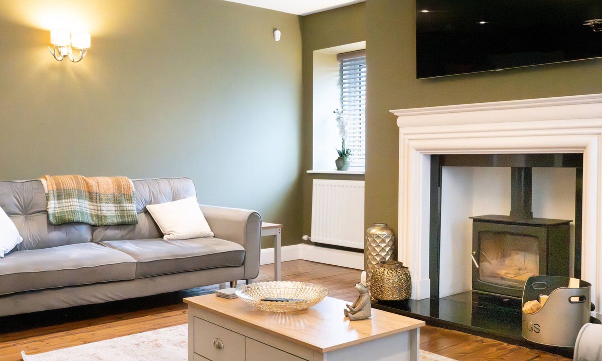 Tweedmouth House | Northern Hideaways, Brown Bear House