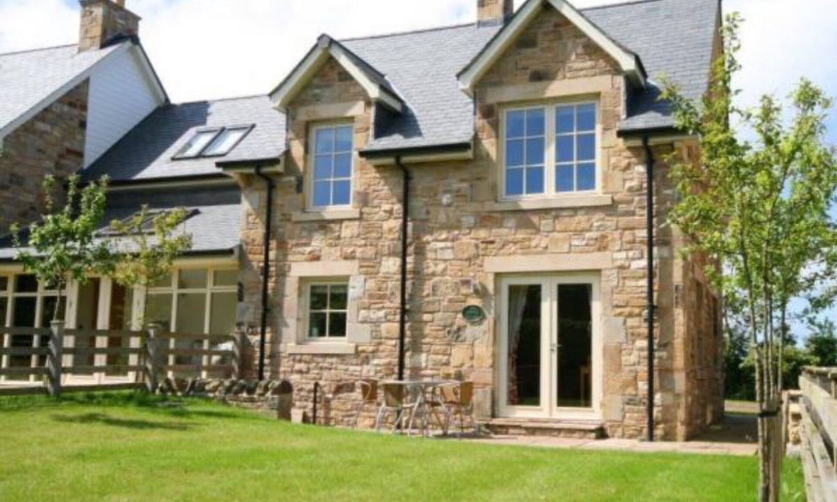 Chathill Cottage | Northern Hideaways, Ellingham