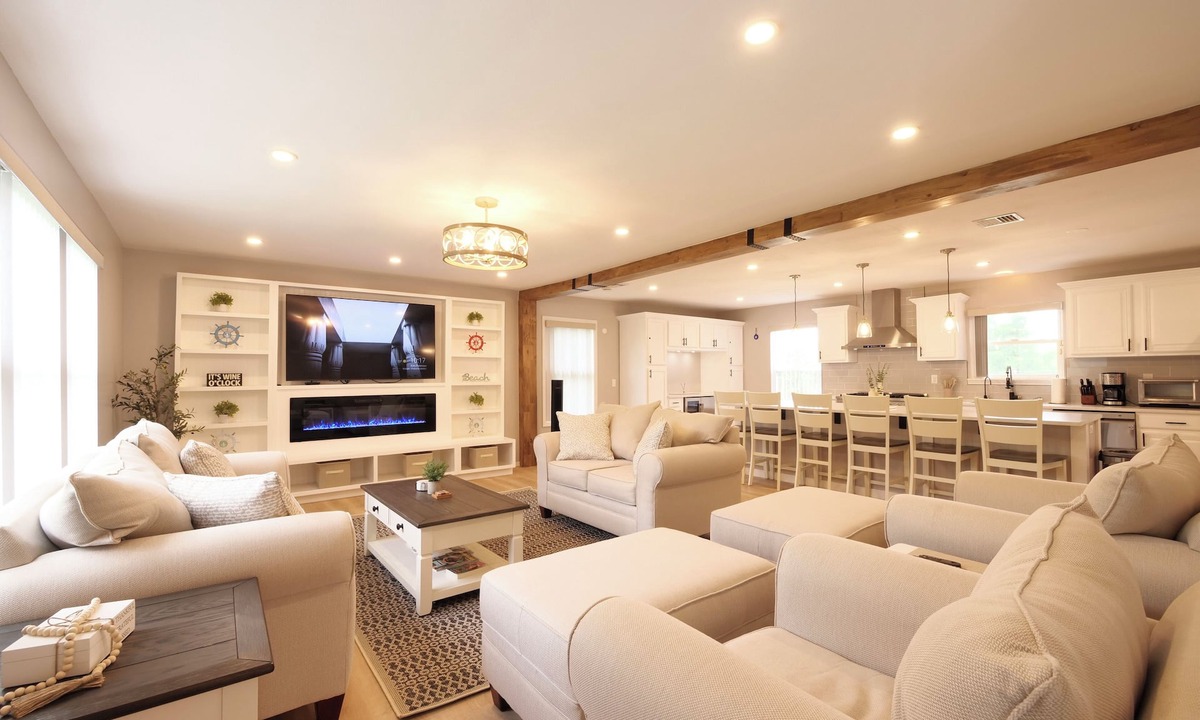 Jamesport House | NorthFork Getaway 4br 3bath